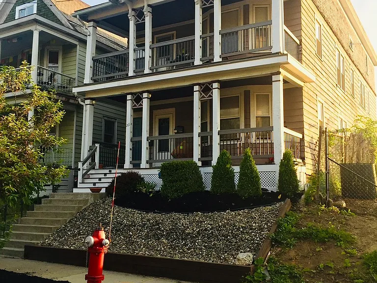 261 Morris St #2 — Photo 2
