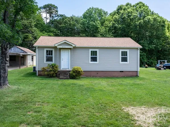 2336 32nd St NE, Hickory, NC 28601
