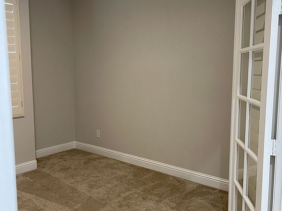 4th image of 2325 Windmill Pkwy APT 822