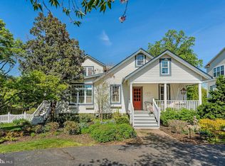 2731 Hidden Rd, Vienna, VA 22181