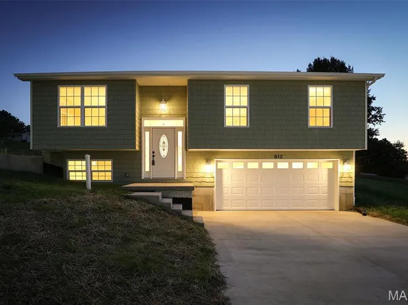 812 Kennett St, De Soto, MO 63020