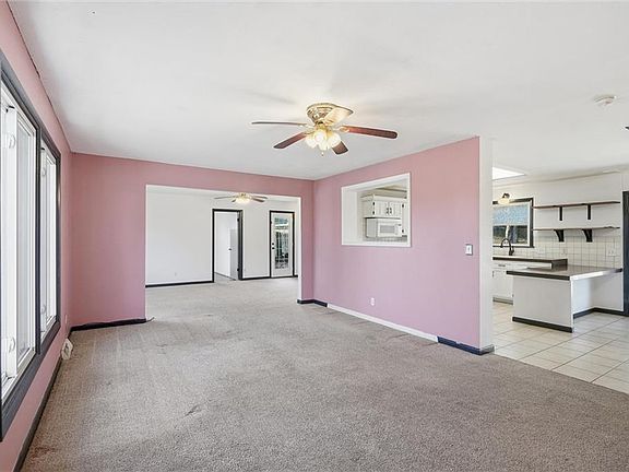 5th image of 612 River St