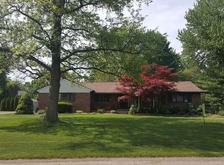 32052 Cambridge St, Livonia, MI 48154