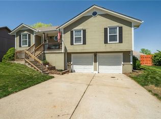 408 SW Nelson Dr, Grain Valley, MO 64029