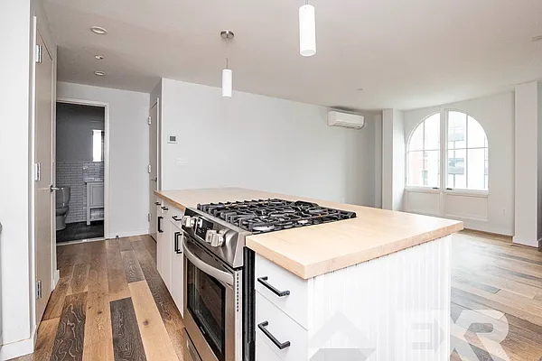 Rented by The KCI Group | media 3