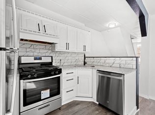 1335 Romanhoff St, Pittsburgh, PA 15212