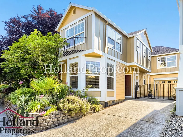 6148 SW Vinwood Ter — Photo 1