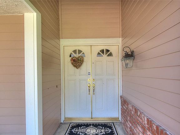 4th image of 9547 Manzanita Dr