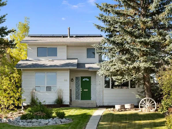 44 Beddington Cres NE, Calgary, AB T3K 1N5
