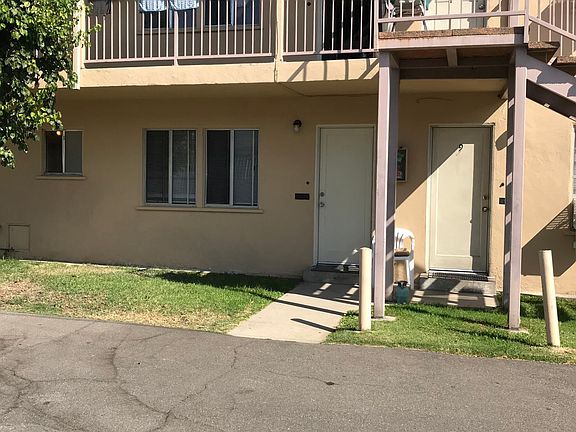 3rd image of 327 Riverdale Dr APT 10