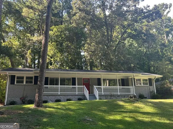 3207 Cloverhurst Dr, East Pt, GA 30344