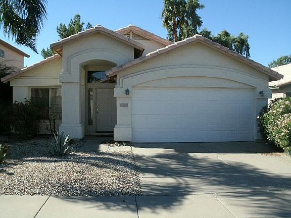 3rd image of 147 W Helena Dr