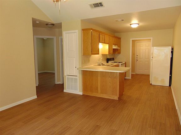 3rd image of 403 S Ave S #A