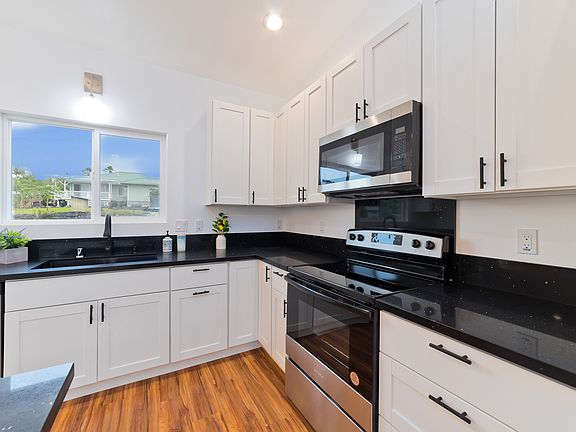 3rd image of 16-2040 Vista Dr