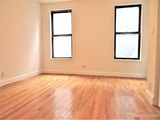 Rented by City Connections Realty | media 37