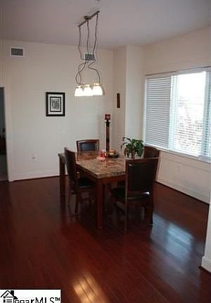 5th image of 155 Riverplace Unit 208