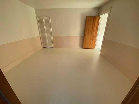 3rd image of 1370 46th Ave
