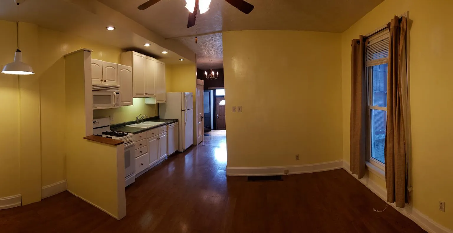 2415 Vine St — Photo 1