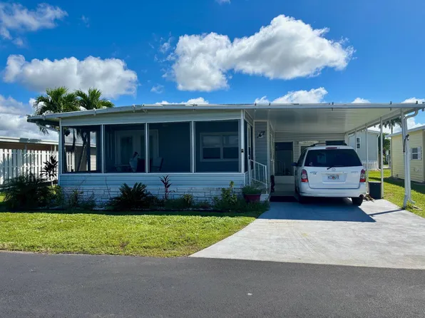 281 Valencia Dr, Fort Myers, FL 33905