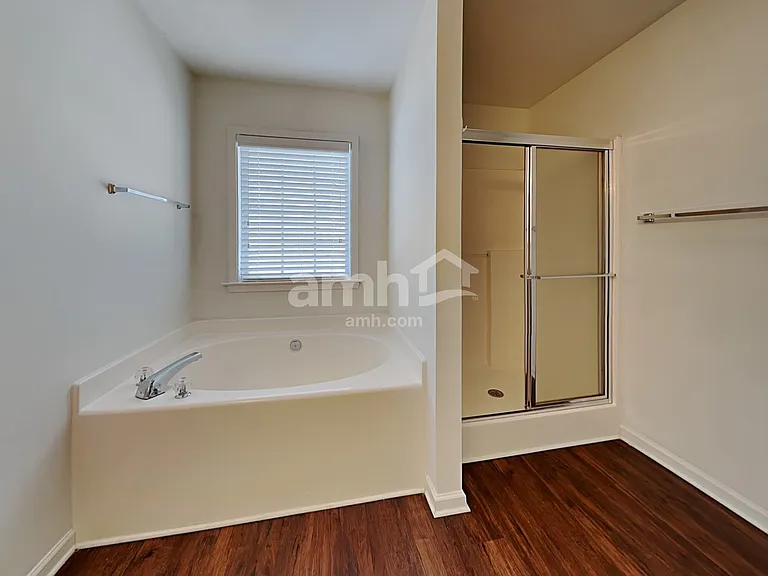 1843 Longmont Dr — Photo 14
