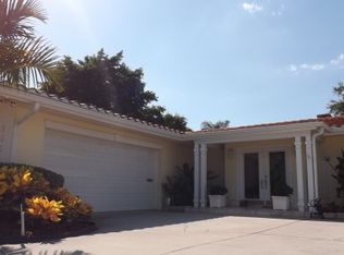 903 79th St S, Saint Petersburg, FL 33707
