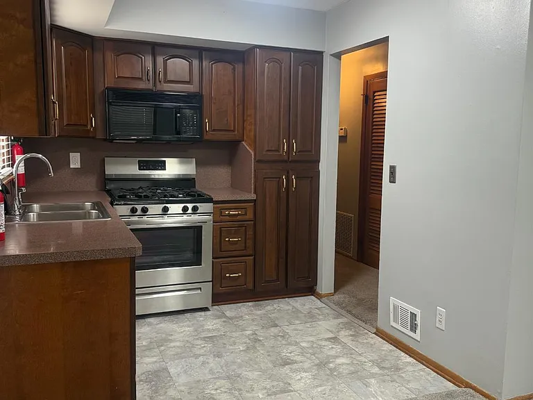 55 Murdock St — Photo 3