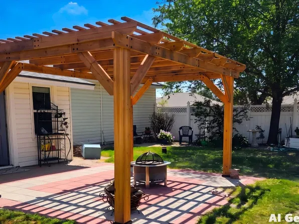 810 15th St, Canyon, TX 79015
