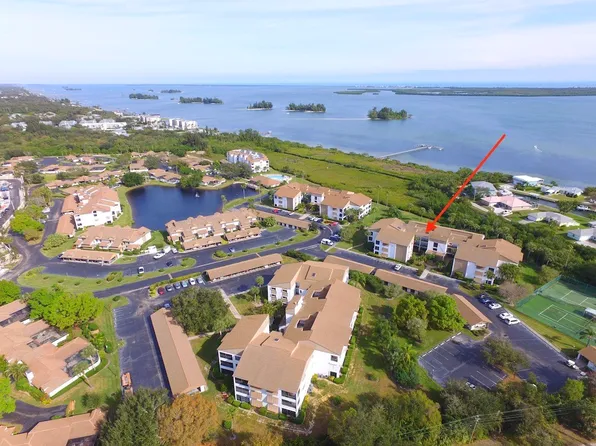 6165 S Mirror Lake Dr APT 305, Sebastian, FL 32958