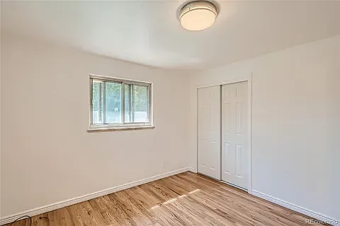 3189 Victor St — Photo 15