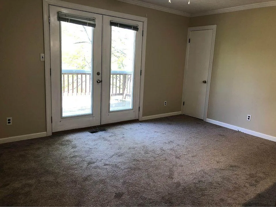 2 bed, 1.5 bath, 1800 sqft, $1,500 — Photo 4