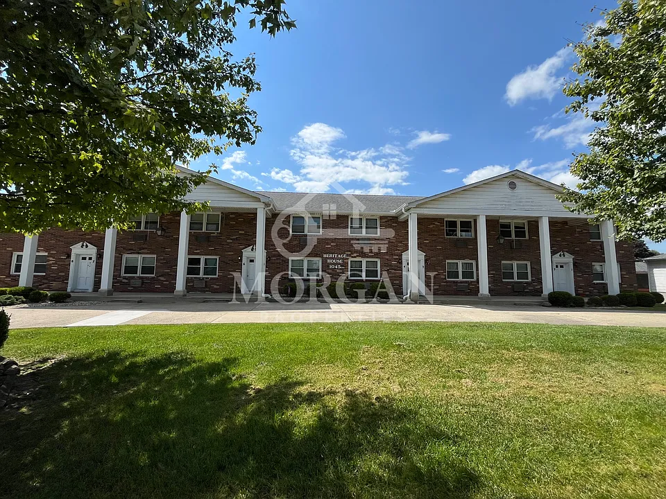1045 Alhambra Dr #2