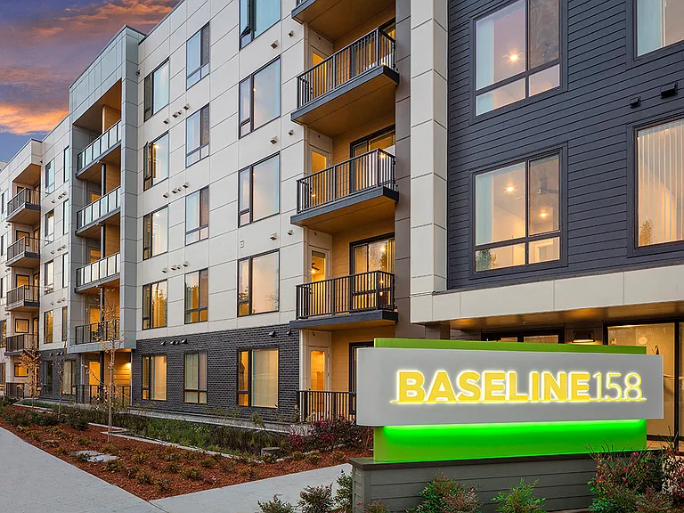 Baseline 158 — Photo 1