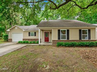 1 Brindlewood Dr, Beaufort, SC 29907