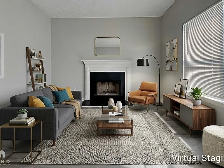 2079 Sugar Creek Falls Ct SE — Photo 2