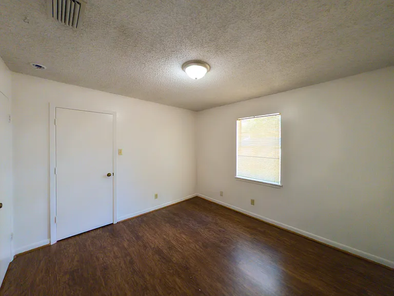 403 W Heritage Dr — Photo 14