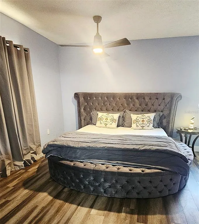 4 bed, 3.0 bath, 1706 sqft, $4,000 — Photo 2