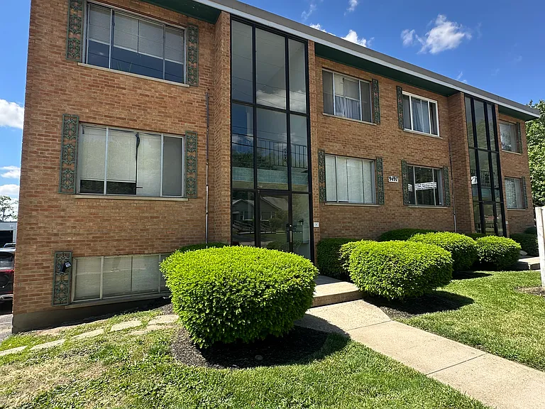 9495 Reading Rd — Photo 3