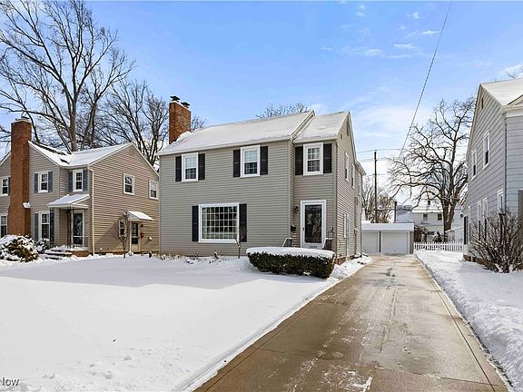2nd image of 20049 Parkview Ave