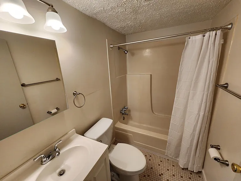 1158 3rd St #15 — Photo 7