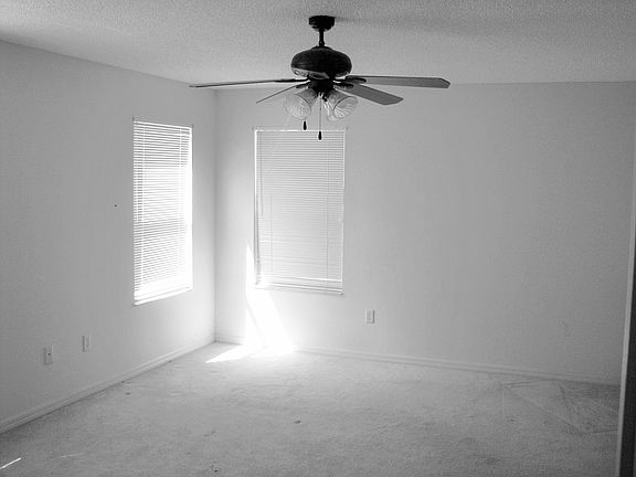 4th image of 120 Cherry Blossom Ln