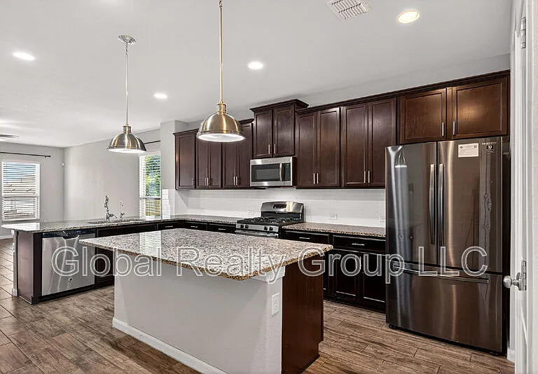 10426 Rosalina Loop — Photo 10