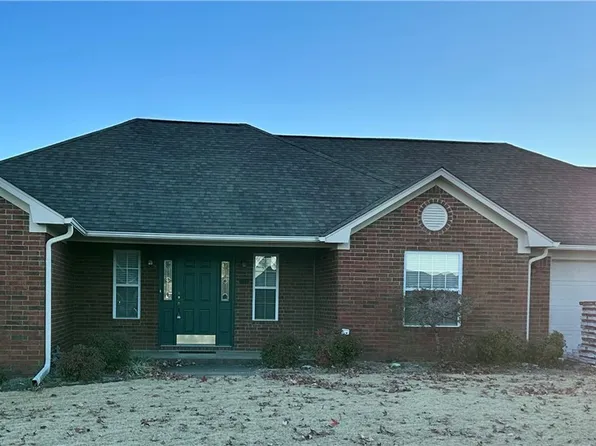 711 Spruce St W, Van Buren, AR 72956