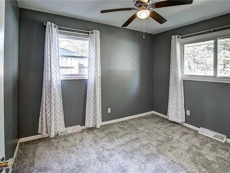 7660 Holly Dr — Photo 15