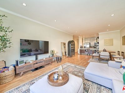 424 S Westmoreland Ave APT 204, Los Angeles, CA, 90020