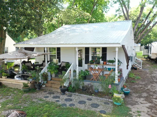 312 W Nance St, Whiteville, NC 28472