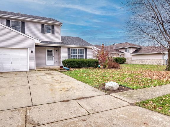 3rd image of 585 Dove Ln