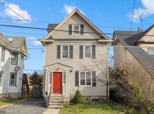 8 Lincoln Ave, Dover, NJ 07801