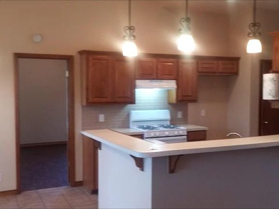 5th image of 102 Tallwood Dr