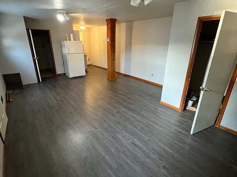 46 S London St #C — Photo 2