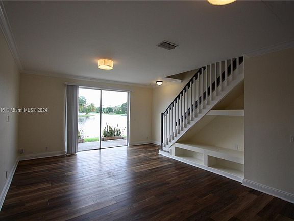 5th image of 3728 San Simeon Cir #1